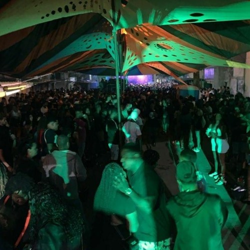MC SWINGADA - O REDUTO DA PUTARIA - NO BAILE DO FAZ QUEM QUER(( HG DO FQQ))