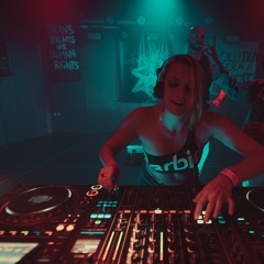 💜🖕 RAVE AGAINST THE MACHISM @Lesucrelyon