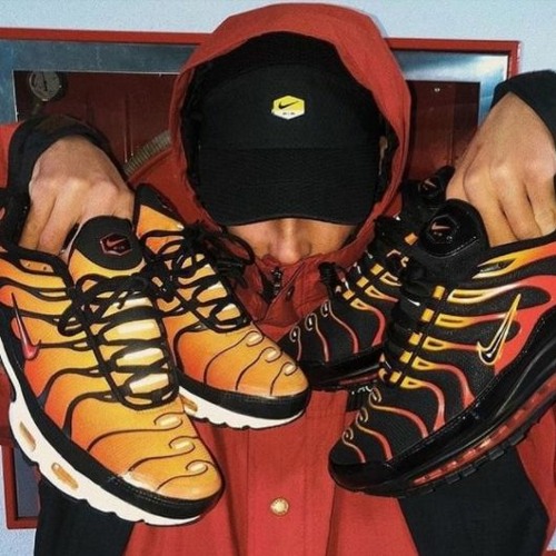 t̴͎̜̥͙͈̟͋̑̔̃͆̊́̕͝ẹ̴̢̤̈̊́̎̄́̿n̴̮̝̺̰̪͚̖͋̾͗̑̎̒͝͝d̶̟̱̫̃e̵̤͚̞͍̪̙̊̈́̐̂͘̚͜