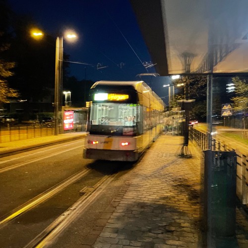 frust kommt auf denn der bus kommt nicht