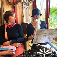 Der Historische Laubengarten: Grit Martinez und Chris Junk im Gespraech