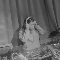 DJ Yenni 2021 VINYL DJs LAB party Nu Disco Mixset
