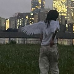 she looks like an angel