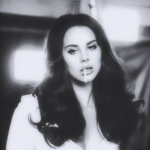A&W - Lana Del Rey (bass boost + speed up)