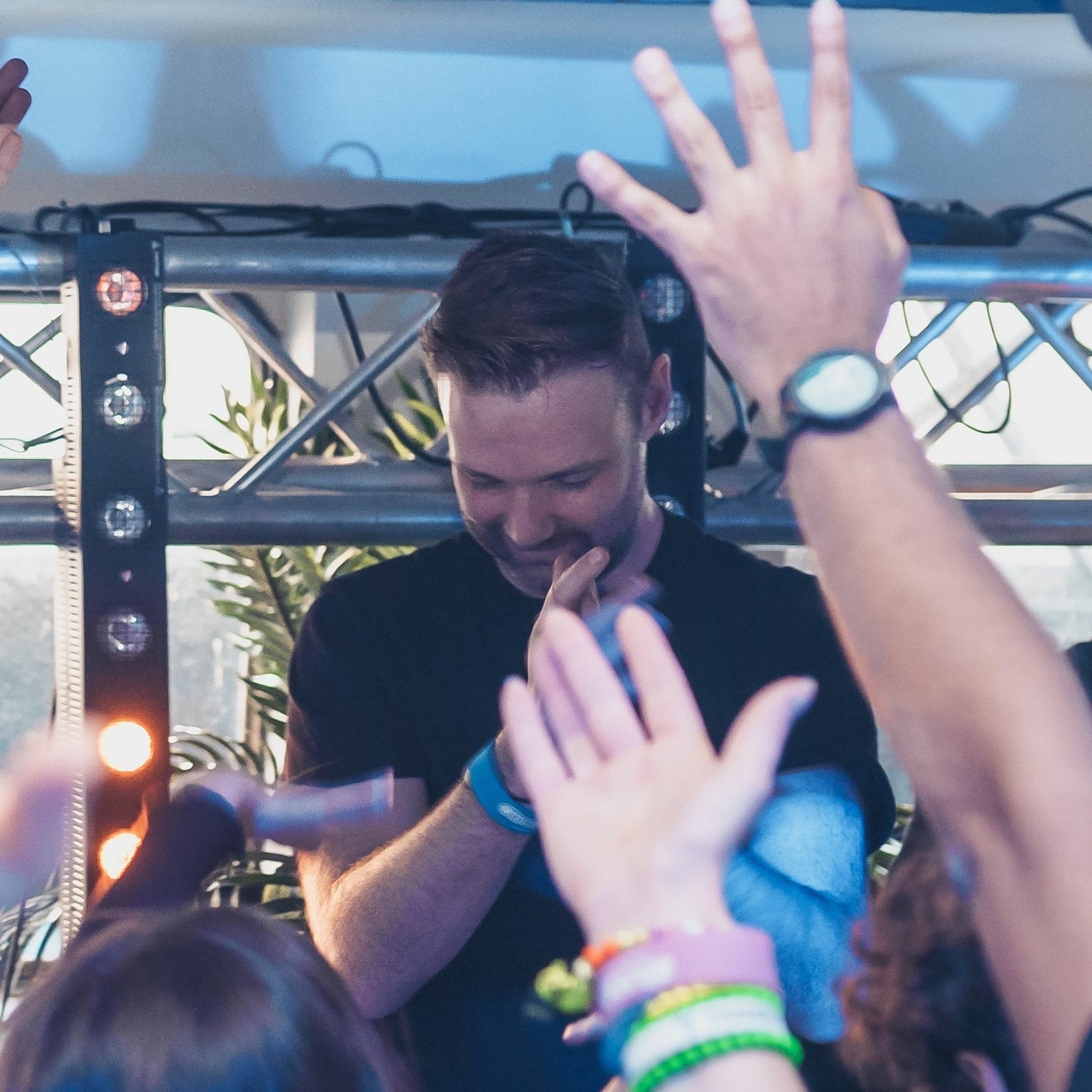 Paul Thomas presents UV Radio