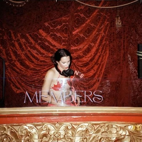 live at Sirens x Anytime Anywhere