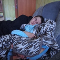 Он Гениален