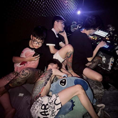 Chèn Dùm Đi - ChisKin.Vn