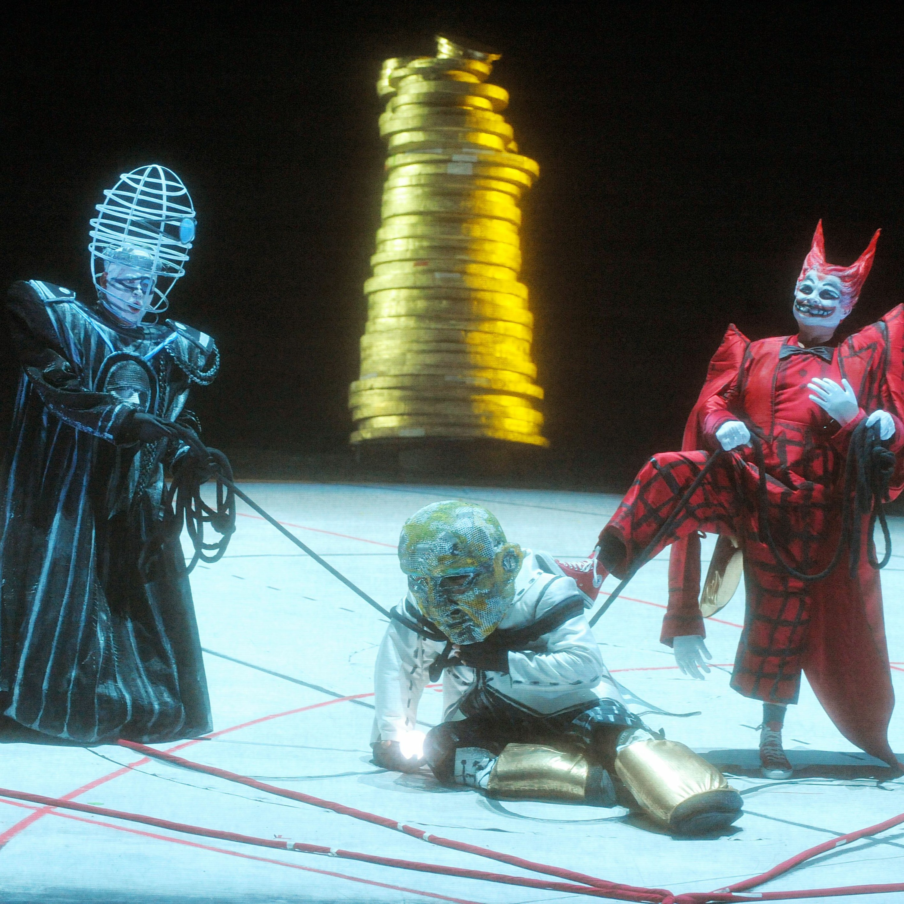 LA Opera Podcasts: Behind the Curtain