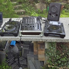 LIQ&MOZ GARDENSESSION 1