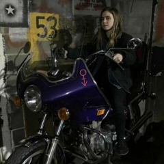Julien Baker - Doesn't Remind Me (Audioslave cover)