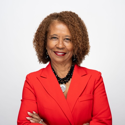 Leadership Lowdown | Paula Cunningham - What's Next...Keep Looking Forward!