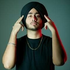 Shubh_-_Elevated_(Official_Music_Video)(256k).mp3