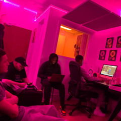 Slatzy ft. Malik Oska - Honestly