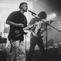 Телом ледяным