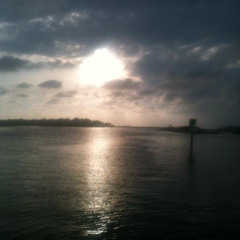 everything is embarassing.. sky ferreria.. remix....