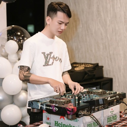 Copy of NONSTOP 2K25 - HẸN NGÀY TÁI NGỘ _  V A N N S Y FT L C K