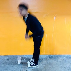 @uqoma - HILLS (prod. C$UPREME)