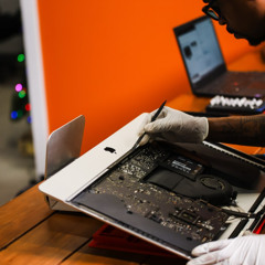 How Kombdev Helps Modern Businesses Thrive with Smart Remote IT Support Solutions