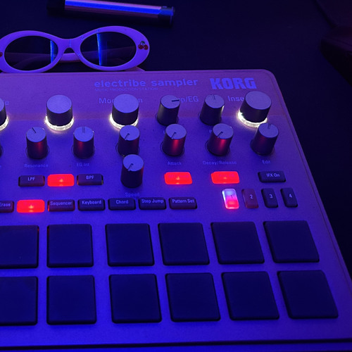 Zynx | ES2 Geklimper