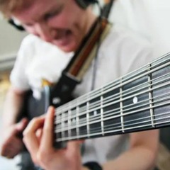 12-string BASS sounds MASSIVE (Charles berthoud)
