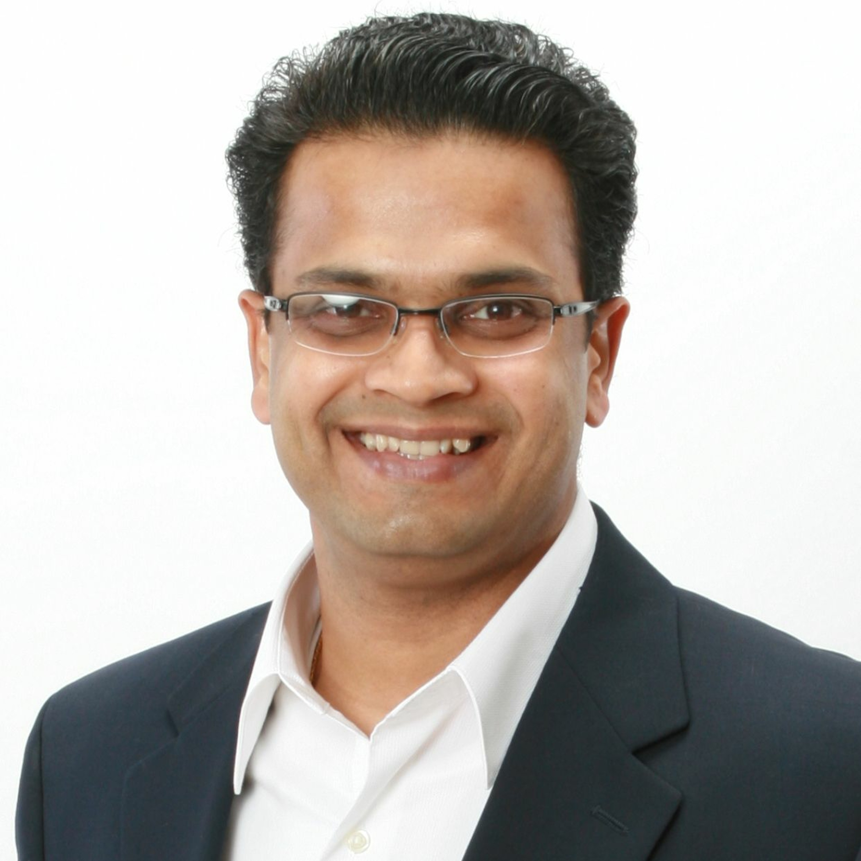 cover of episode Srinivasan Sankar - Data Mesh and Data Fabrics