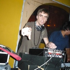 Dodelijk & Lucas Tesselhoff - Young Hearts Run Free (Unofficial)