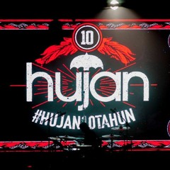 #HUJAN10TAHUN - Lamunan Terhenti (Penyanyi Asal Aris Ariwatan) (LIVE)