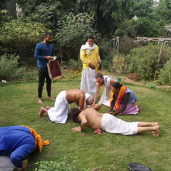 The Sounds of Govardhan (Vraja, Vrindavan)
