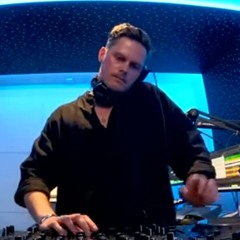 A Journey Into House Music by Oriol Calvo Guest URMET K