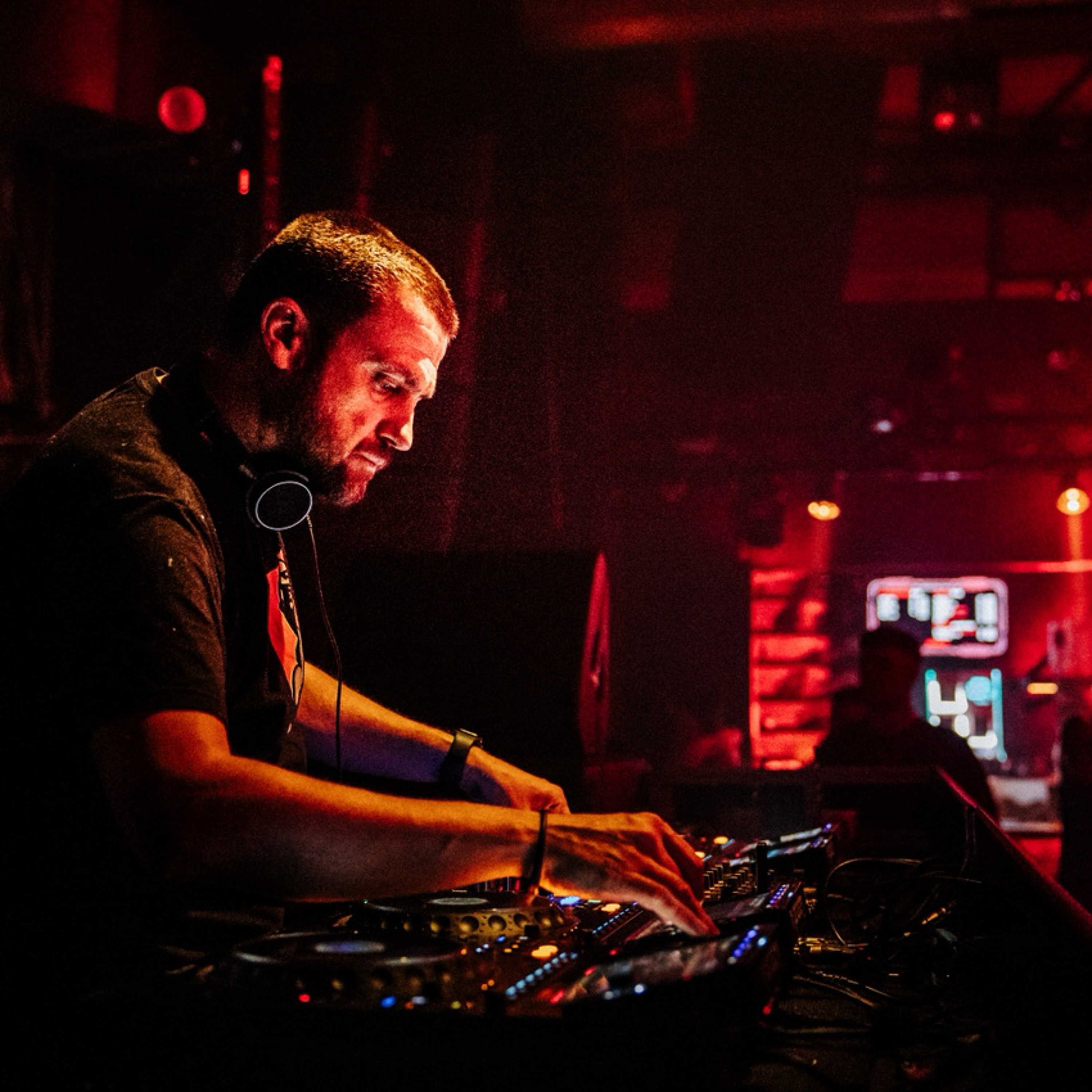 DJCHARLY