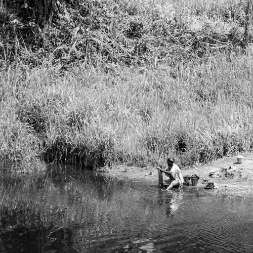 Gabon - River Mounianze On The Equator - Children Playing