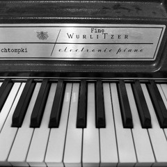 Fine WurlTtzer electric piano