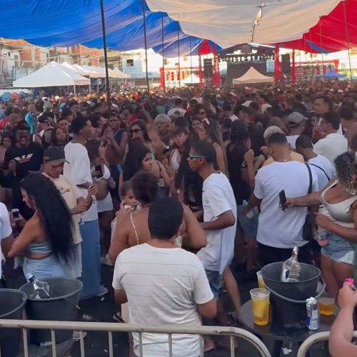 mc raça e ódio 🇳🇱 🎙 🎶 🎨 cheguei no baile trajado cheiroso cabelo na régua bonito gostoso