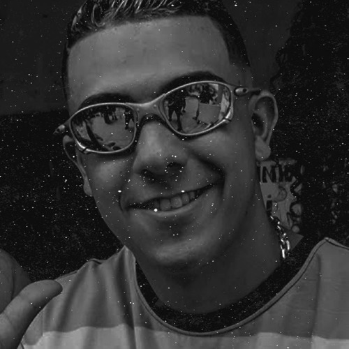 MC Rafa 22 - Descendo nos Favelas (DJ R7) Lançamento 2021