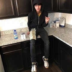 Looks like Babytroooon (prod. by prec1se)