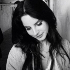 Lana del rey - Meet me in the pale moonlight (slowed + reveb)