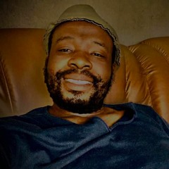 Maishe Mo Afrika Bujumbura Skies(Original Mix)