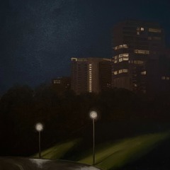 looming