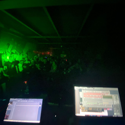 Keep The Lights Off (Hardtechno)