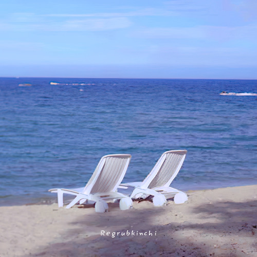 Stream Hidden Beach by Regrubkinchi (레그럽킨치) Listen online for free on