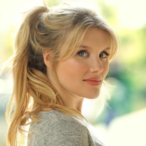 Stream Promising Young Woman Dir Emerald Fennell W Production Costume Designers By Indiewire Filmmaker Toolkit Listen Online For Free On Soundcloud