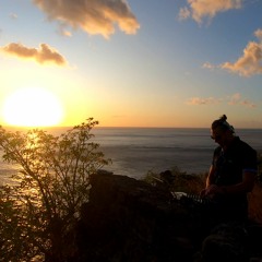 Between the Ocean and the Sea (Live set @ Scotts Head)