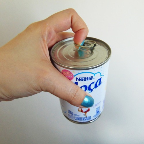 Abri uma latinha e fiz esse set