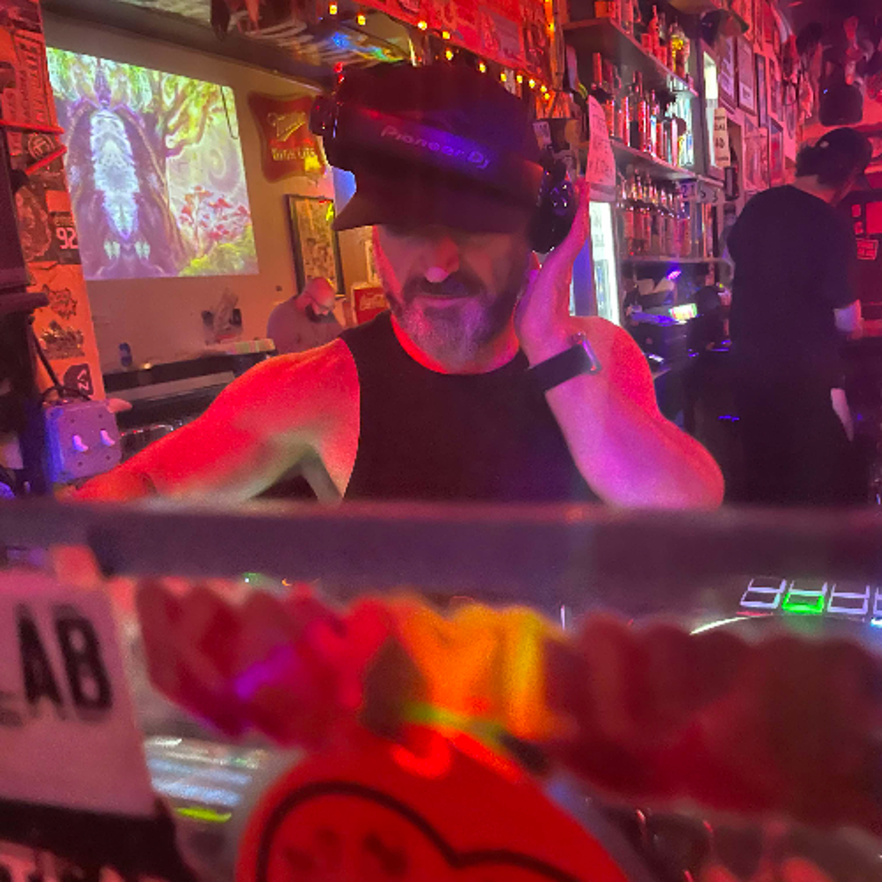 Richard Mixon - LIVE @ Pineapple Thursdays episode artwork