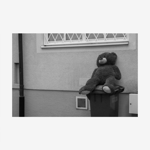 Crossover Network - Still Hustlin' (Pleasure Deficit 006)