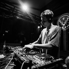 Pinigai @ Minimal Mondays 2020 - 07 - 27