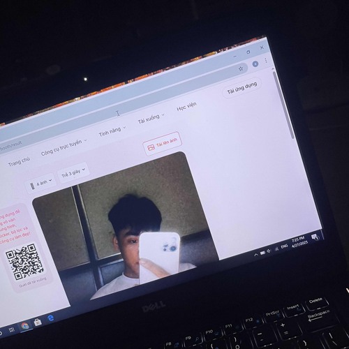 người con gái cô đơn