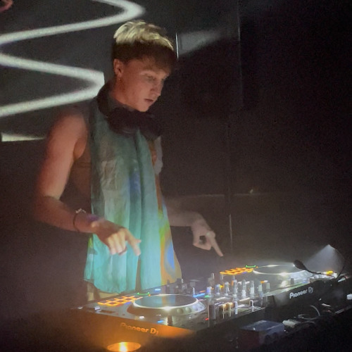 tech house down bootz