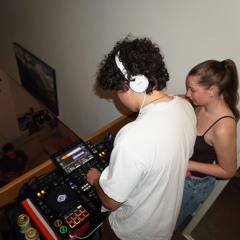 Freakshack Sendoff House Set